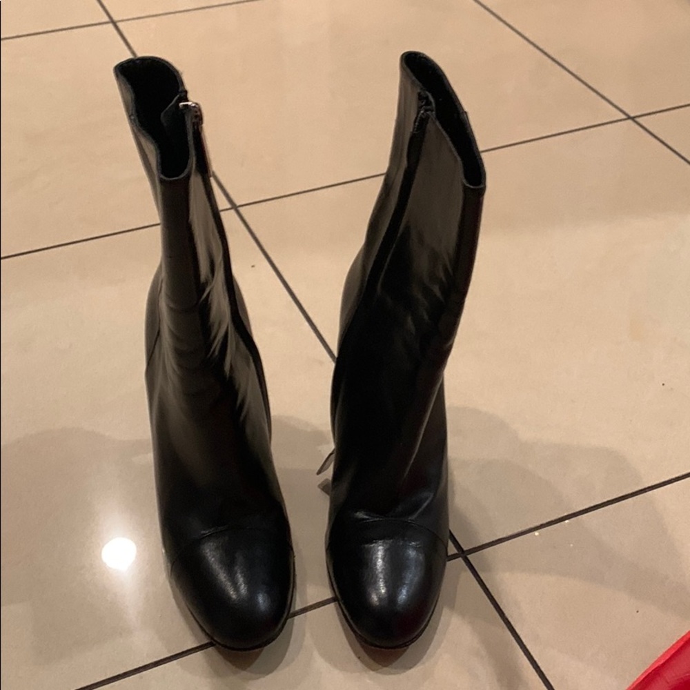 Gucci heeled boots